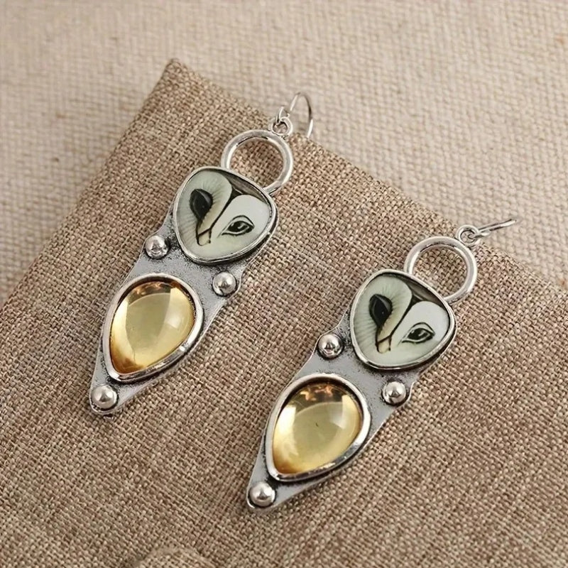 Aria – Decorative Animal-Inspired Earrings - Image 3