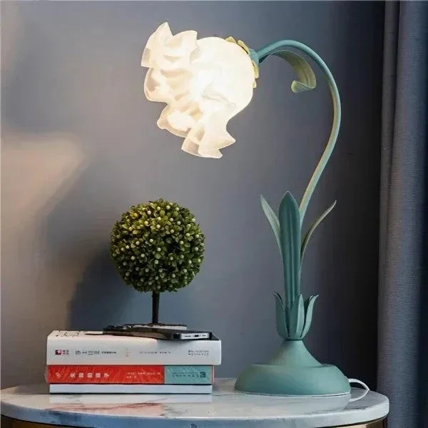 BloomGlow – Adjustable Flower Table Lamp for Decorative Lighting - Image 5