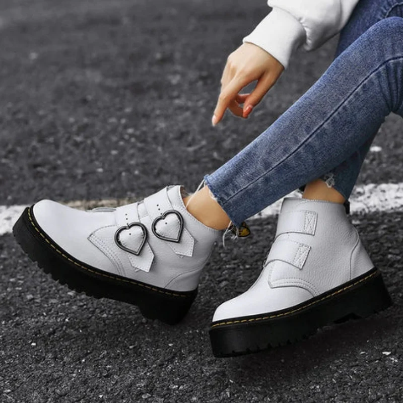 Daisy – Women's Boots with Round Toe and Heart-Shaped Buckle - Image 6
