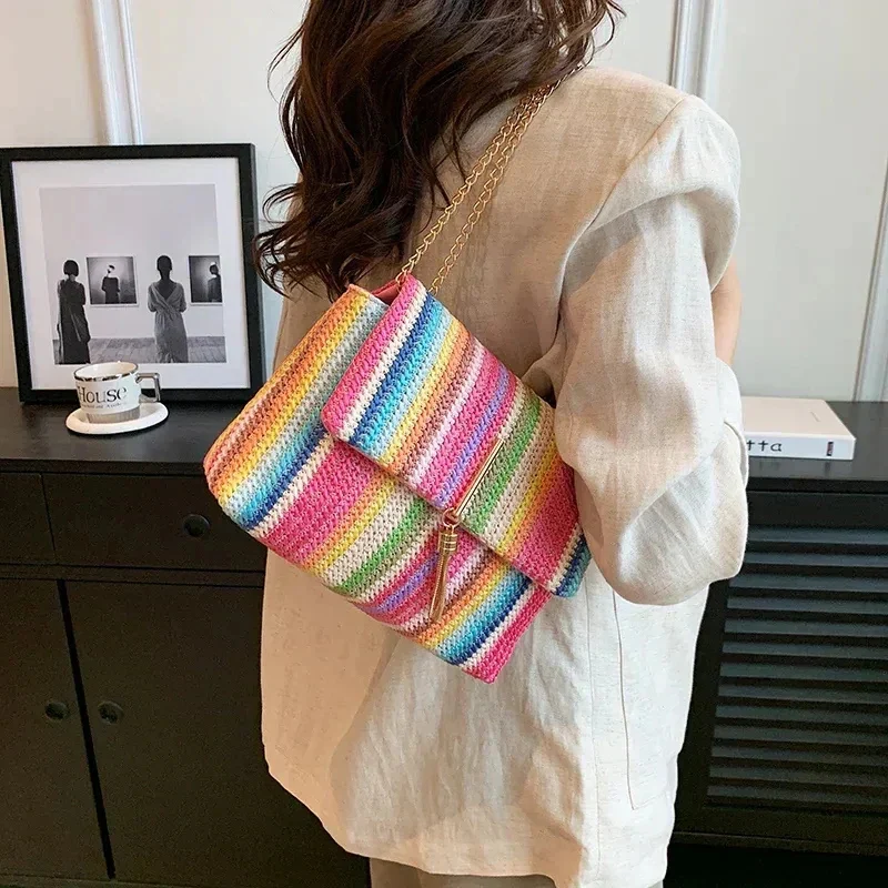 Elina – Shoulder bag with a spacious interior - Image 5