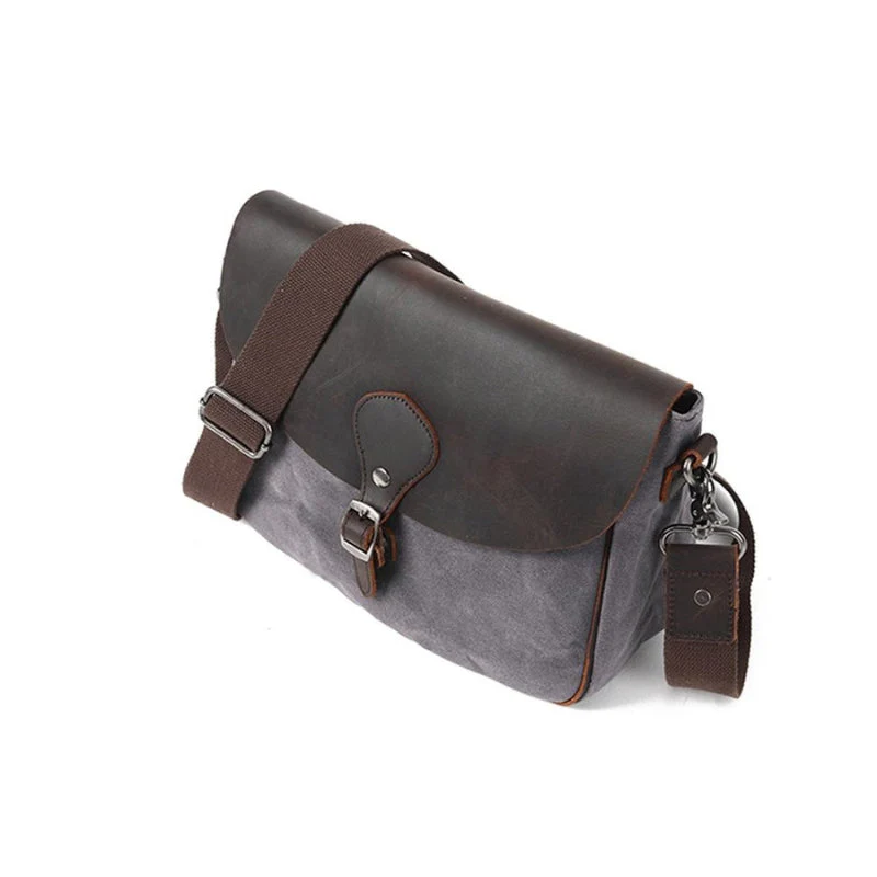 Jayden – Shoulder Bag with Adjustable Straps + Buckle Closure - Image 4
