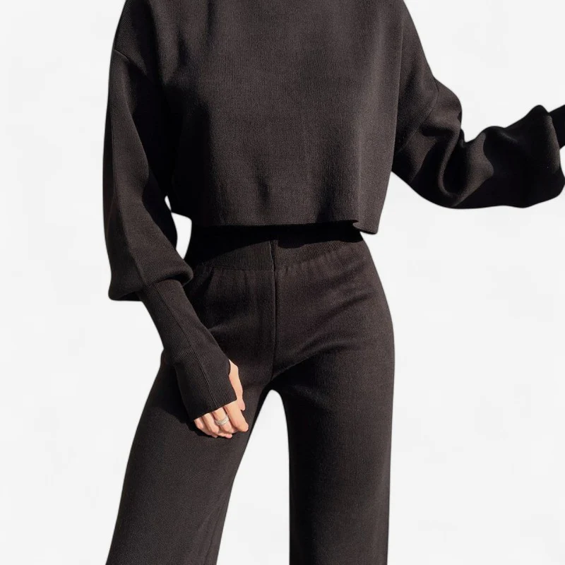 Kathy – Two-piece set with fitted turtleneck & high-waist wide-leg pants - Image 3