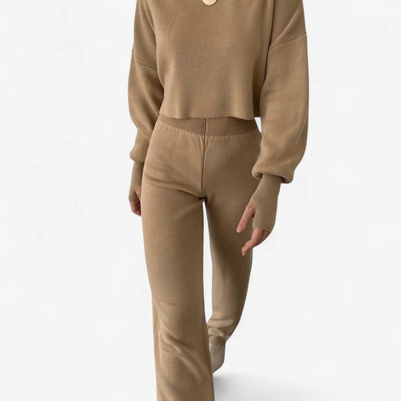 Kathy – Two-piece set with fitted turtleneck & high-waist wide-leg pants - Image 6
