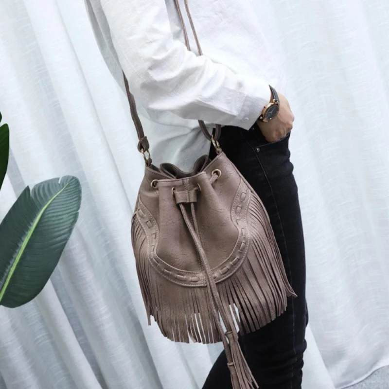 Lilah – Crossbody Bucket Bag with Adjustable Strap - Image 10