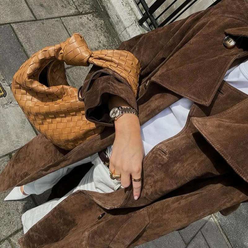 Linda – Belted Trench Coat with Long Sleeves - Image 5