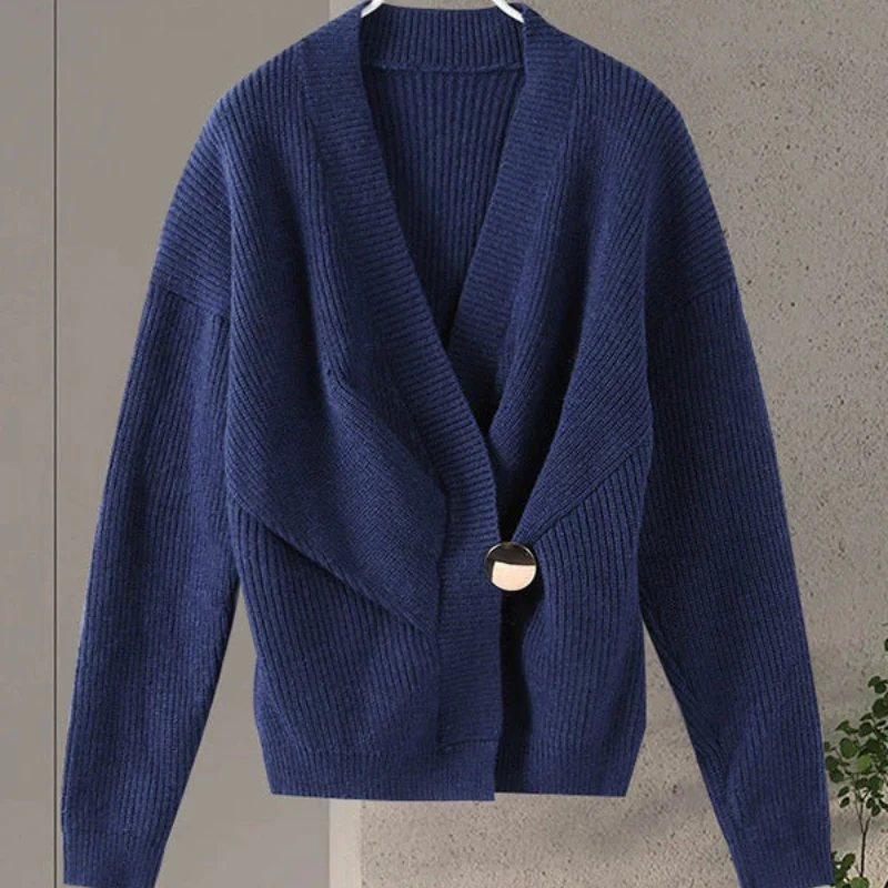 Lunara – Wrap sweater with V-neck & long sleeves - Image 4