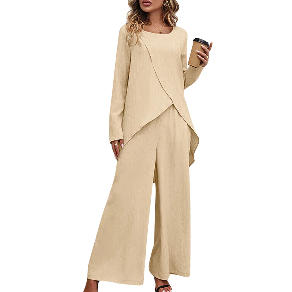 Nienke – Two-piece set with round neck top and wide-leg trousers - Image 3