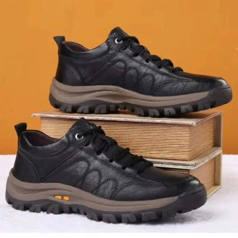 Noah – Men's Round Toe Sneakers with Adjustable Laces - Image 4
