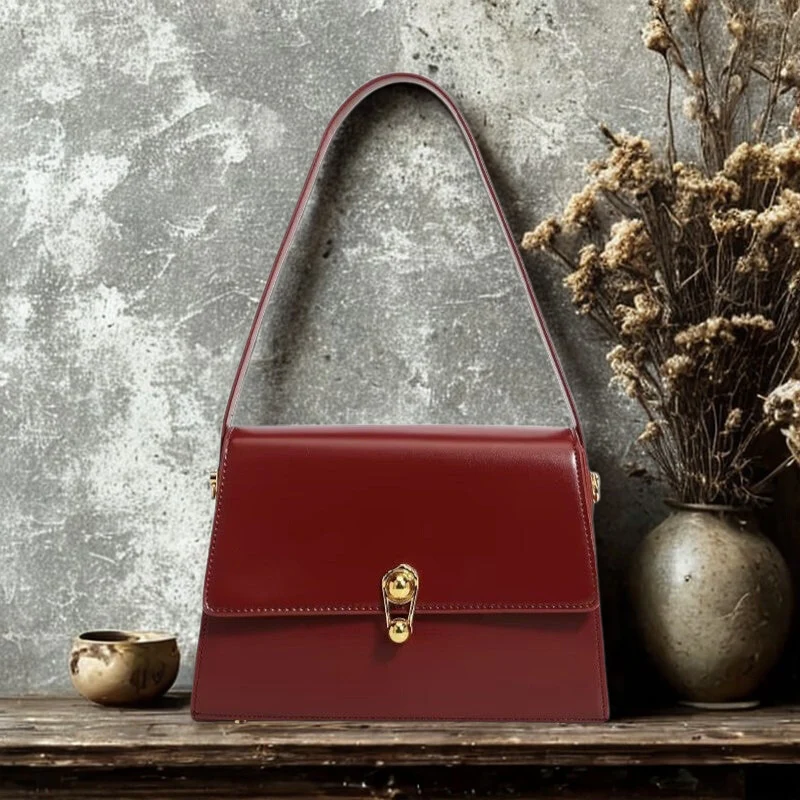 Olivia – Women's Bag with Handle & Adjustable Shoulder Strap + Hasp Closure - Image 3