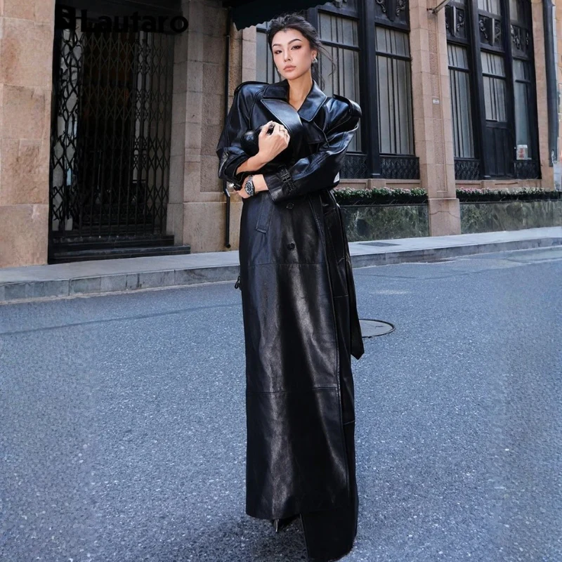 Olivia – Long Sleeve Coat with Down Collar and Adjustable Strap - Image 2