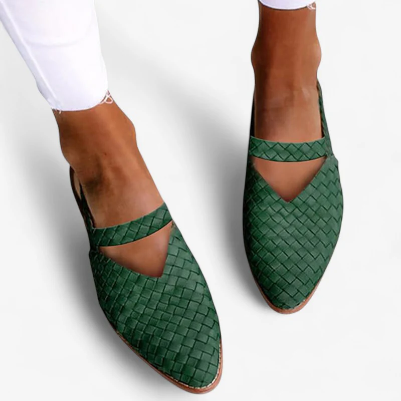 Solevia – Sandals with Flat Sole and Adjustable Heel Straps made of Synthetic Leather - Image 4