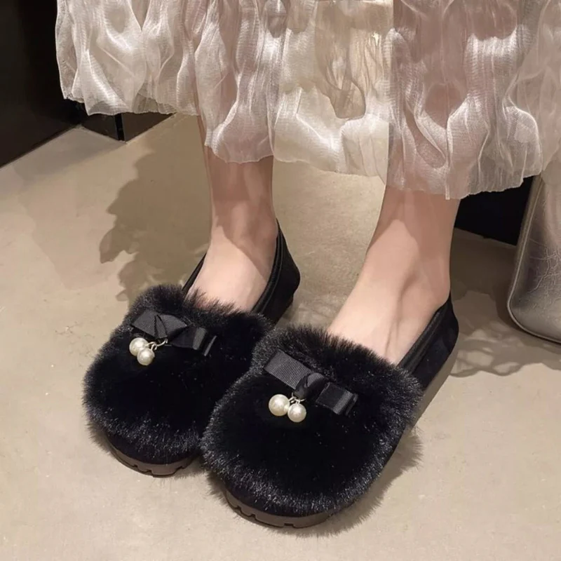 Taylor – Women's Furry Slippers with Round Toe - Image 8