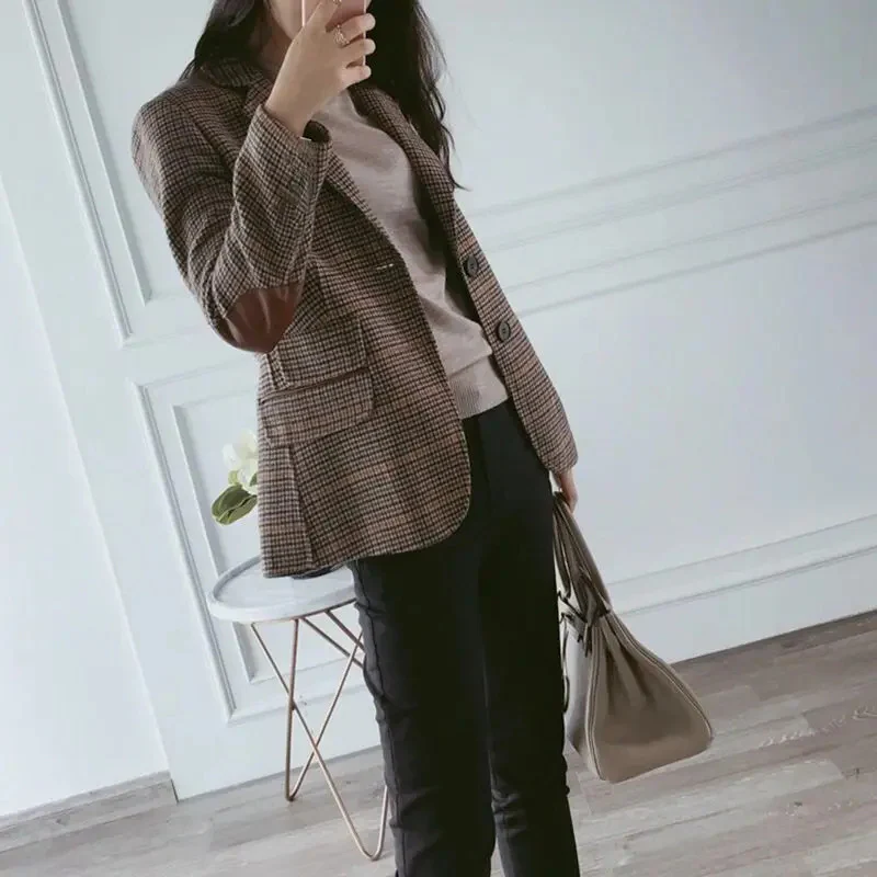 Victoria – Brown Blazer with Elbow Patches & Long Sleeves - Image 5