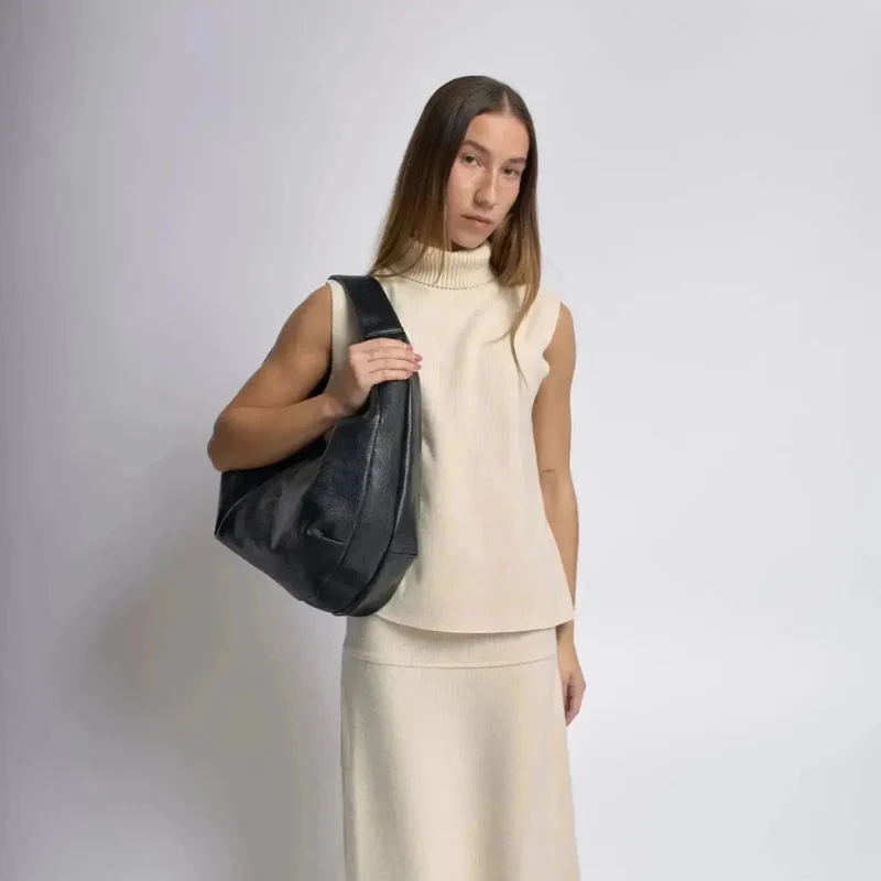 Women Large Shoulder Bag Zip Closure Interior Compartment - Image 7